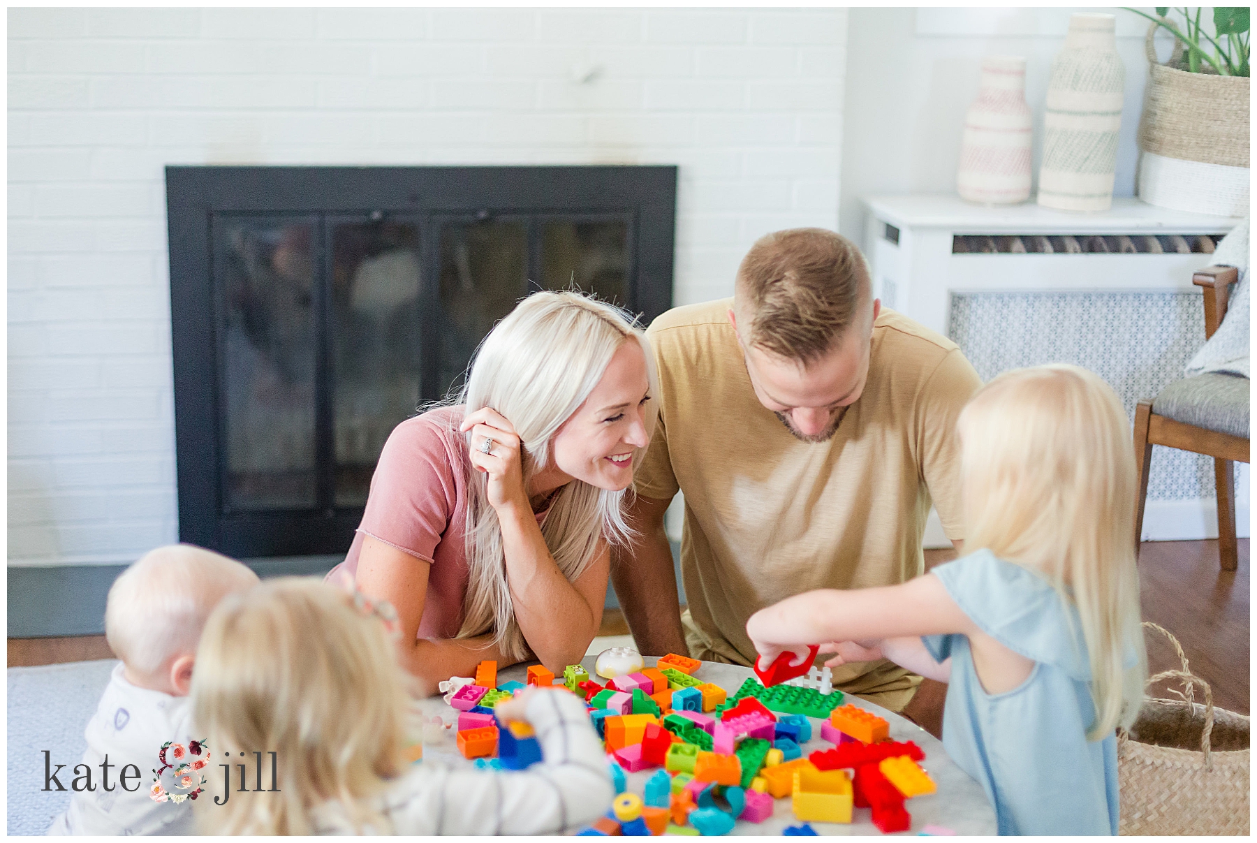 family playing with legos lifestyle session