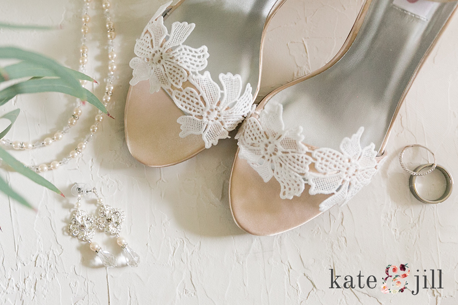 wedding day details shoes and jewelry